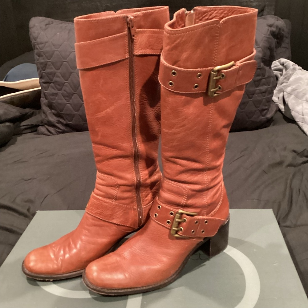 Brown Heeled Boots with Buckled Straps and Stacked Heel